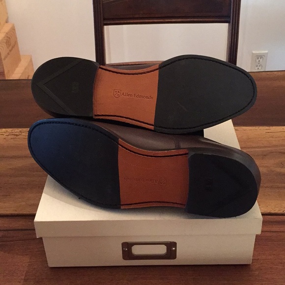 Allen Edmonds “Park Avenue” size 8 D